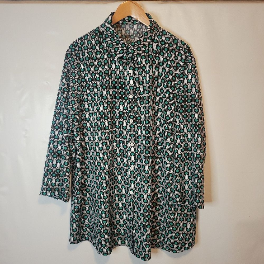 Geometric Pattern Button-Up Tunic in Teal and Black